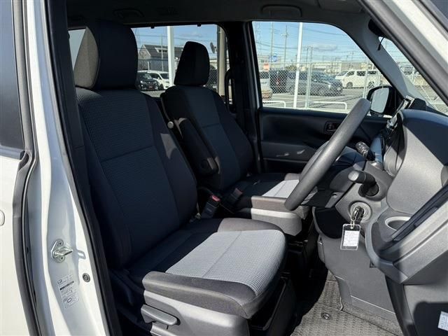 TOYOTA NOAH 2022 Image 31