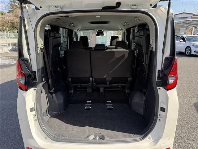 TOYOTA NOAH 2022 Image 31