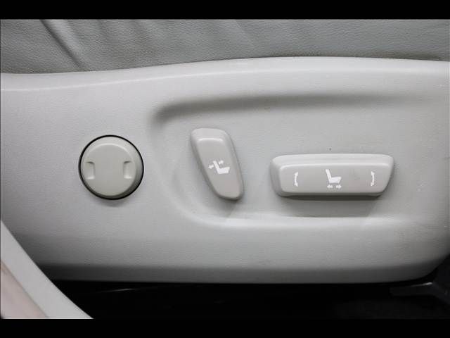 TOYOTA PRIUS 2013 Image 31