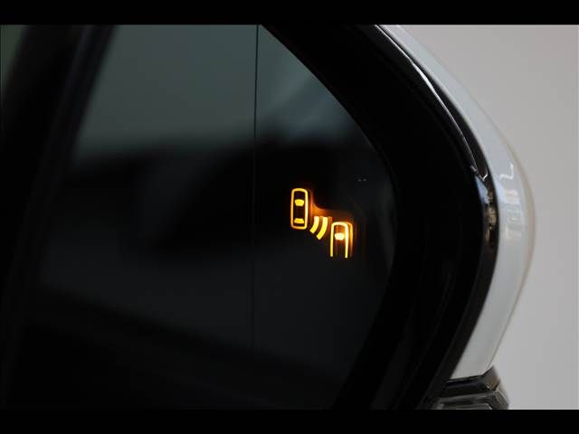 TOYOTA PRIUS PHV 2019 Image 31