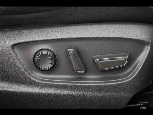 TOYOTA PRIUS PHV 2019 Image 31