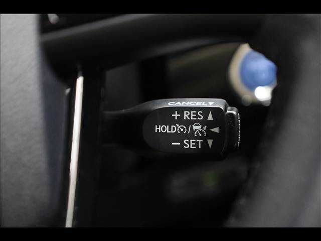 TOYOTA PRIUS PHV 2019 Image 31