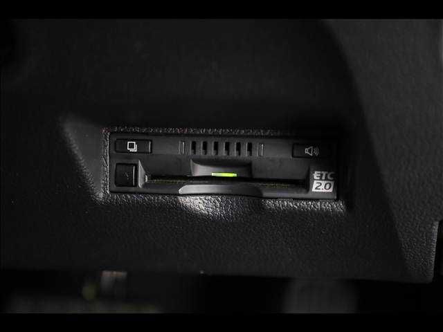 TOYOTA PRIUS PHV 2019 Image 31