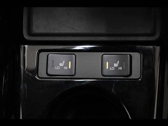 TOYOTA PRIUS PHV 2019 Image 31