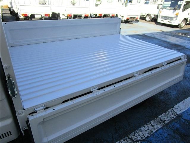 MAZDA BONGO TRUCK 1.15T 2W 2019 Image 31