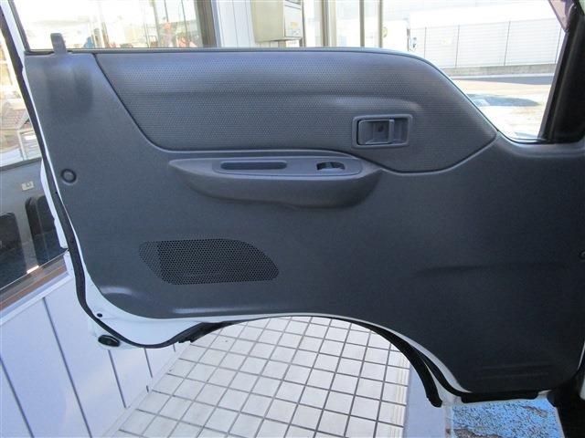 MAZDA BONGO TRUCK 1.15T 2W 2019 Image 31