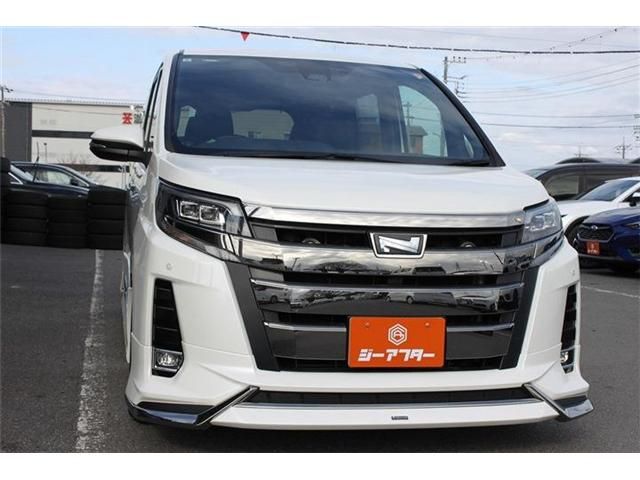 TOYOTA NOAH 2018 Image 31