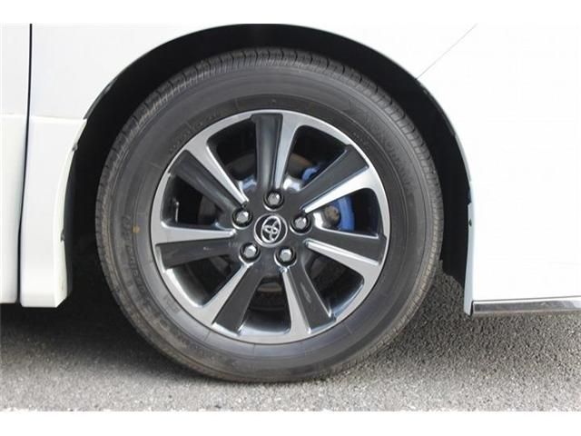 TOYOTA NOAH 2018 Image 31