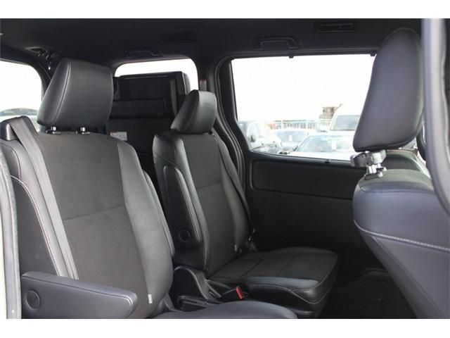 TOYOTA NOAH 2018 Image 31