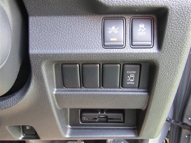 NISSAN NV350 CARAVAN 2021 Image 31