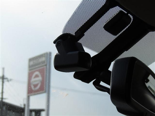 NISSAN NV350 CARAVAN 2021 Image 31