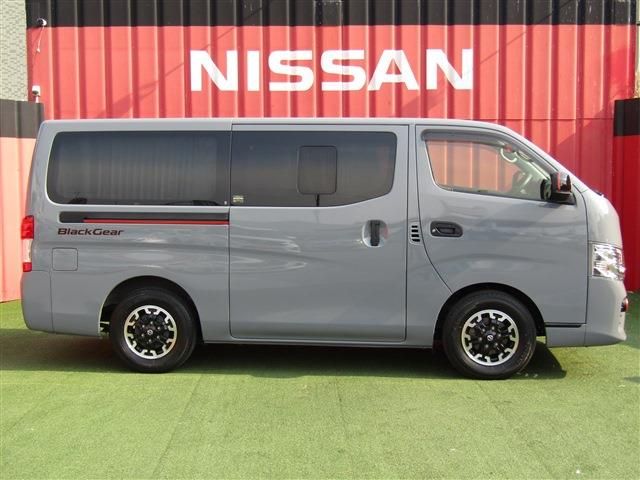 NISSAN NV350 CARAVAN 2021 Image 31