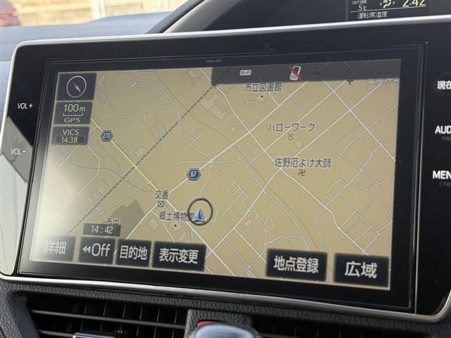 TOYOTA VOXY 2016 Image 31