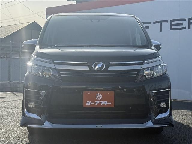 TOYOTA VOXY 2016 Image 31