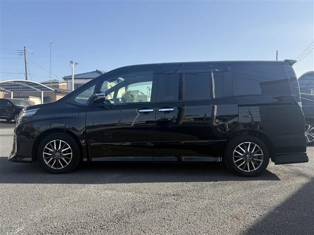 TOYOTA VOXY 2016 Image 31