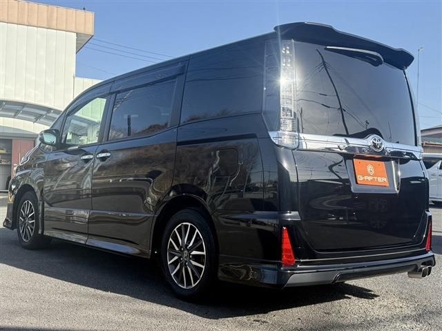 TOYOTA VOXY 2016 Image 31