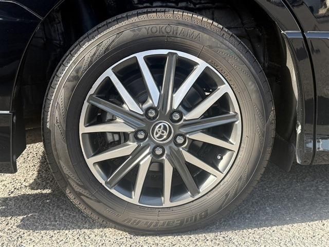 TOYOTA VOXY 2016 Image 31