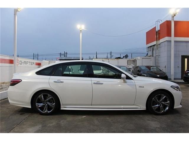 TOYOTA CROWN SEDAN HYBRID 2018 Image 31