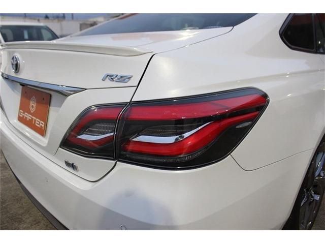 TOYOTA CROWN SEDAN HYBRID 2018 Image 31