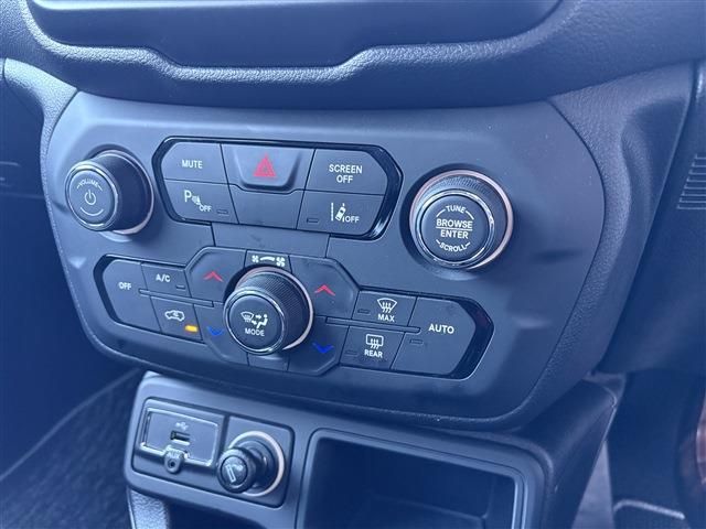 JEEP RENEGADE 2021 Image 31