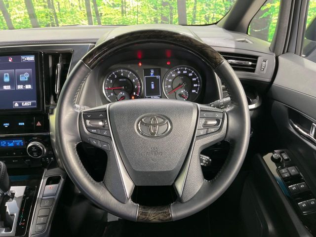 TOYOTA ALPHARD 2017 Image 31