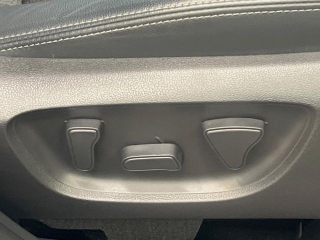 TOYOTA YARIS CROSS HYBRID 2024 Image 31