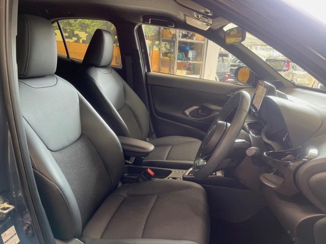 TOYOTA YARIS CROSS HYBRID 2024 Image 31