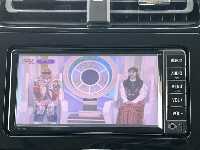 TOYOTA PRIUS 2017 Image 31