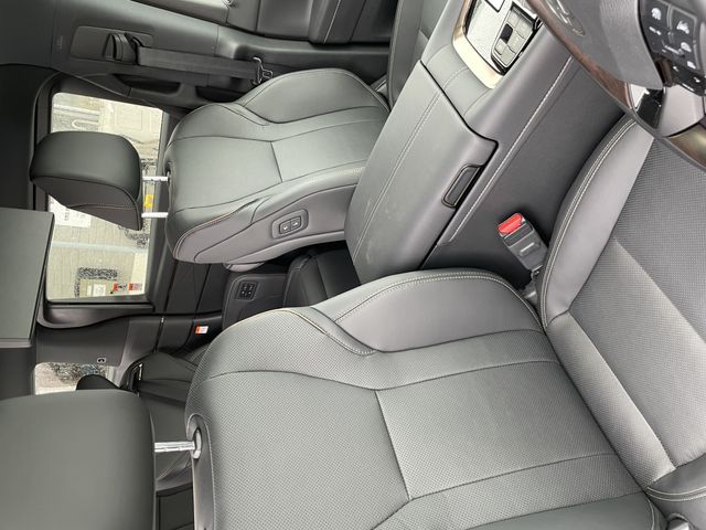 TOYOTA ALPHARD 4WD 2024 Image 31