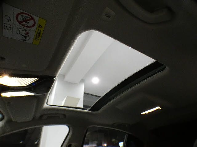 BMW 7SERIES 2016 Image 31