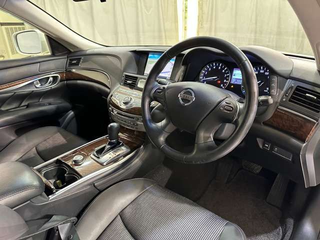 NISSAN FUGA 2009 Image 31