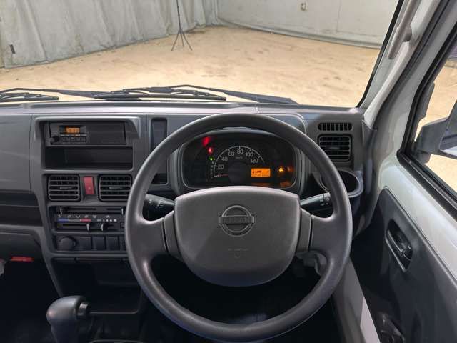 NISSAN NT100 CLIPPER 2017 Image 31