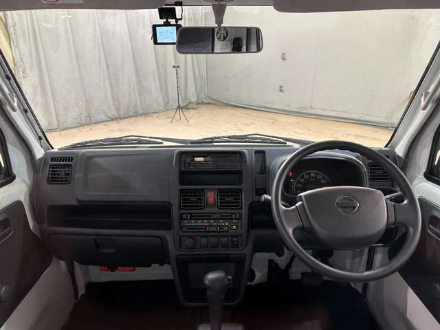 NISSAN NT100 CLIPPER 2017 Image 31
