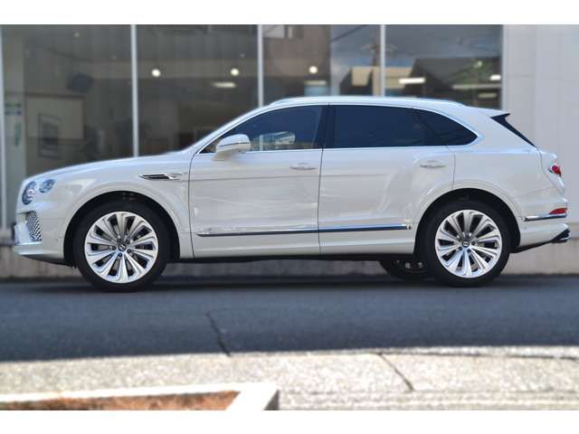 BENTLEY BENTLEY 2022 Image 31