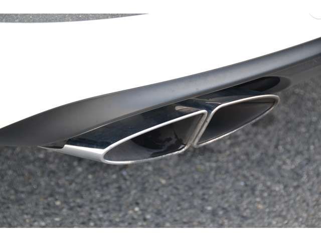 BENTLEY BENTLEY 2022 Image 31