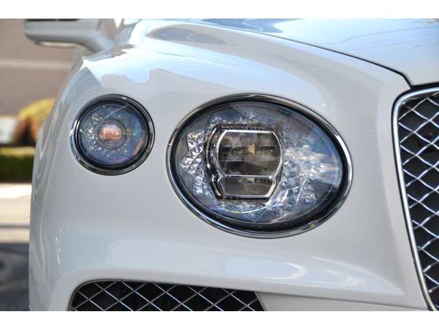 BENTLEY BENTLEY 2022 Image 31