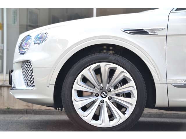 BENTLEY BENTLEY 2022 Image 31