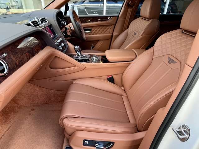 BENTLEY BENTLEY 2022 Image 31