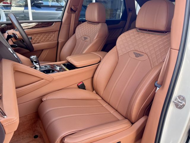 BENTLEY BENTLEY 2022 Image 31