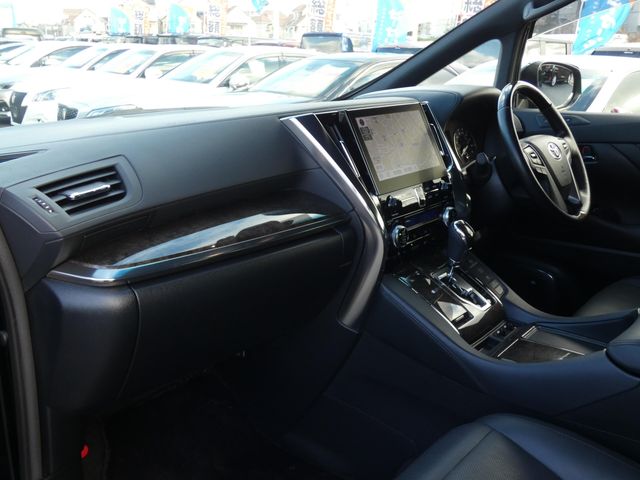 TOYOTA ALPHARD HYBRID 4WD 2022 Image 31