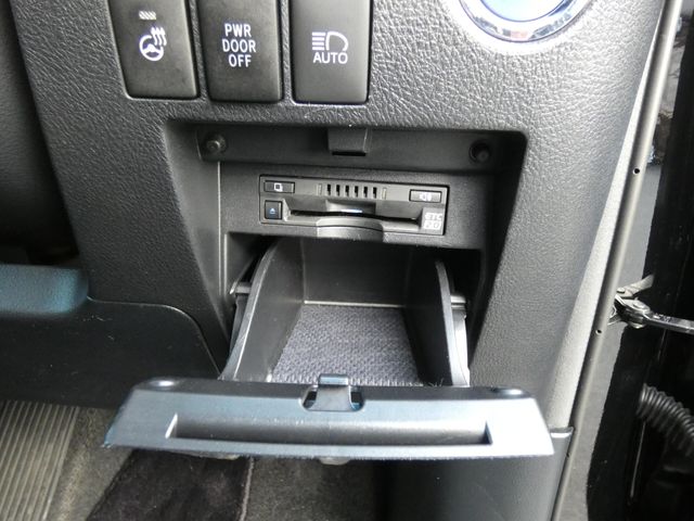 TOYOTA ALPHARD HYBRID 4WD 2022 Image 31