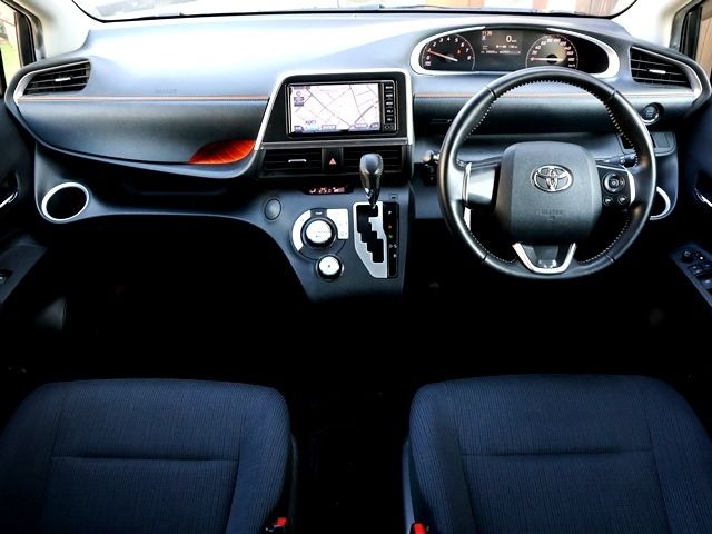 TOYOTA SIENTA 2017 Image 31