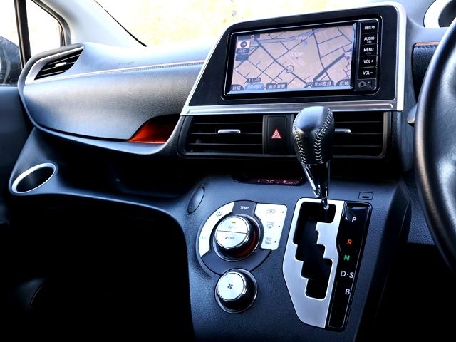 TOYOTA SIENTA 2017 Image 31