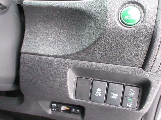 HONDA SHUTTLE HYBRID 2019 Image 31