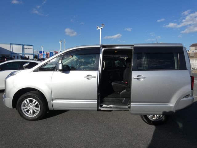 MITSUBISHI DELICA D:5 4WD 2020 Image 31