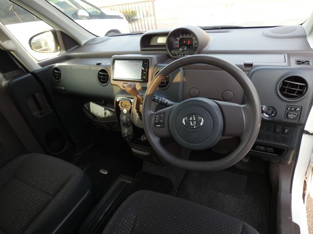 TOYOTA PORTE 2014 Image 31