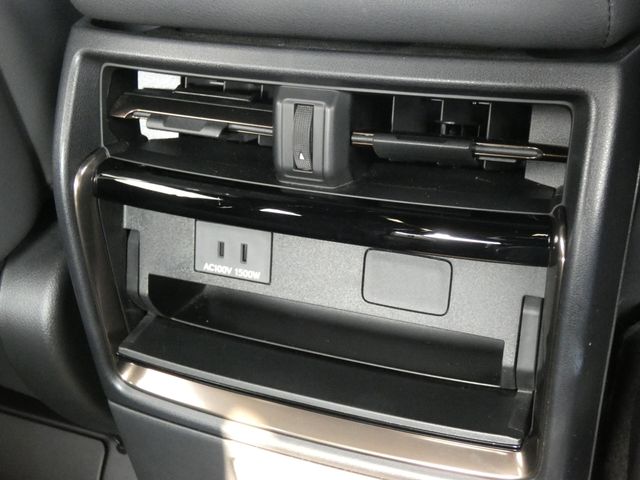 TOYOTA ALPHARD HYBRID 2023 Image 31