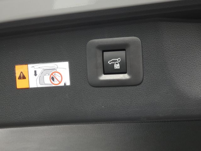 TOYOTA ALPHARD HYBRID 2023 Image 31