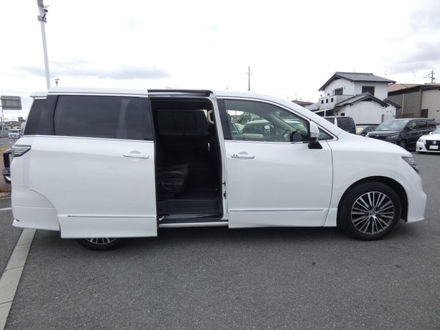 NISSAN ELGRAND 2023 Image 31