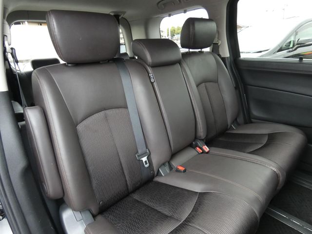 NISSAN ELGRAND 2023 Image 31